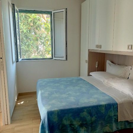 Petite Maison 46 Torre dell'Orso Esterno foto